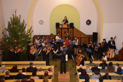 Ohlédnutí za vánočním koncertem smyčců