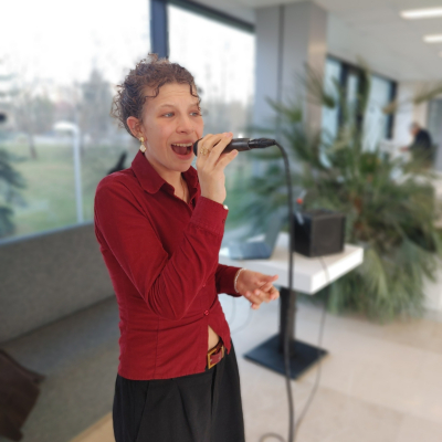 Linie, stíny a lidský hlas